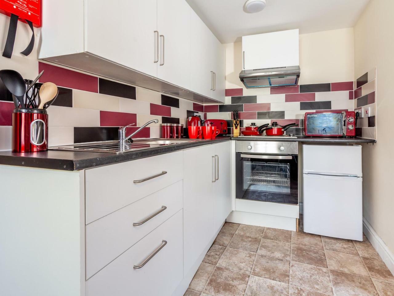 Northfield Street, Worcester City Centre - Guest Homes Bagian luar foto